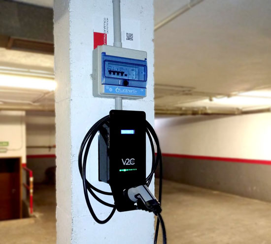 Cargador para vehículo eléctrico instalado profesionalmente